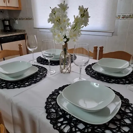 Apartment-sleeps5-parking-petfriendly
